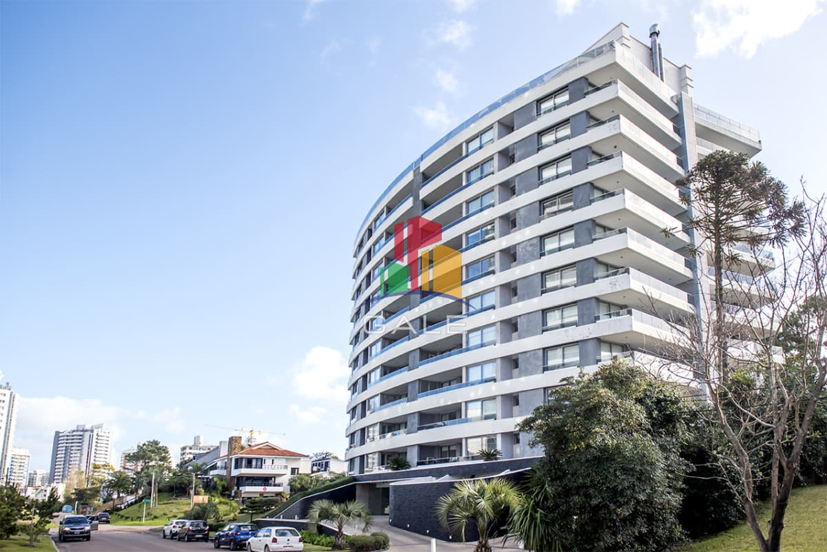 Gale Propiedades & Escribanía Apartamento ID.4018 - Venta apartamento de tres dormitorios