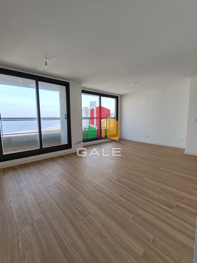 Gale Propiedades & Escribanía Apartamento ID.2770 - Apartamento en venta 2 dormitorios con vista parcial al mar!