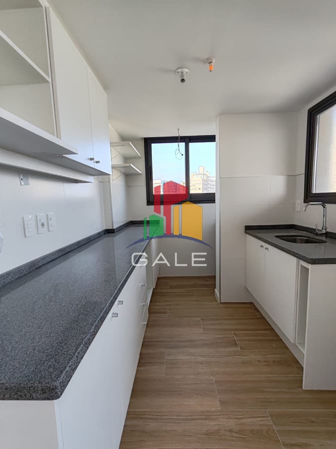 Gale Propiedades & Escribanía Apartamento ID.2770 - Apartamento en venta 2 dormitorios con vista parcial al mar!