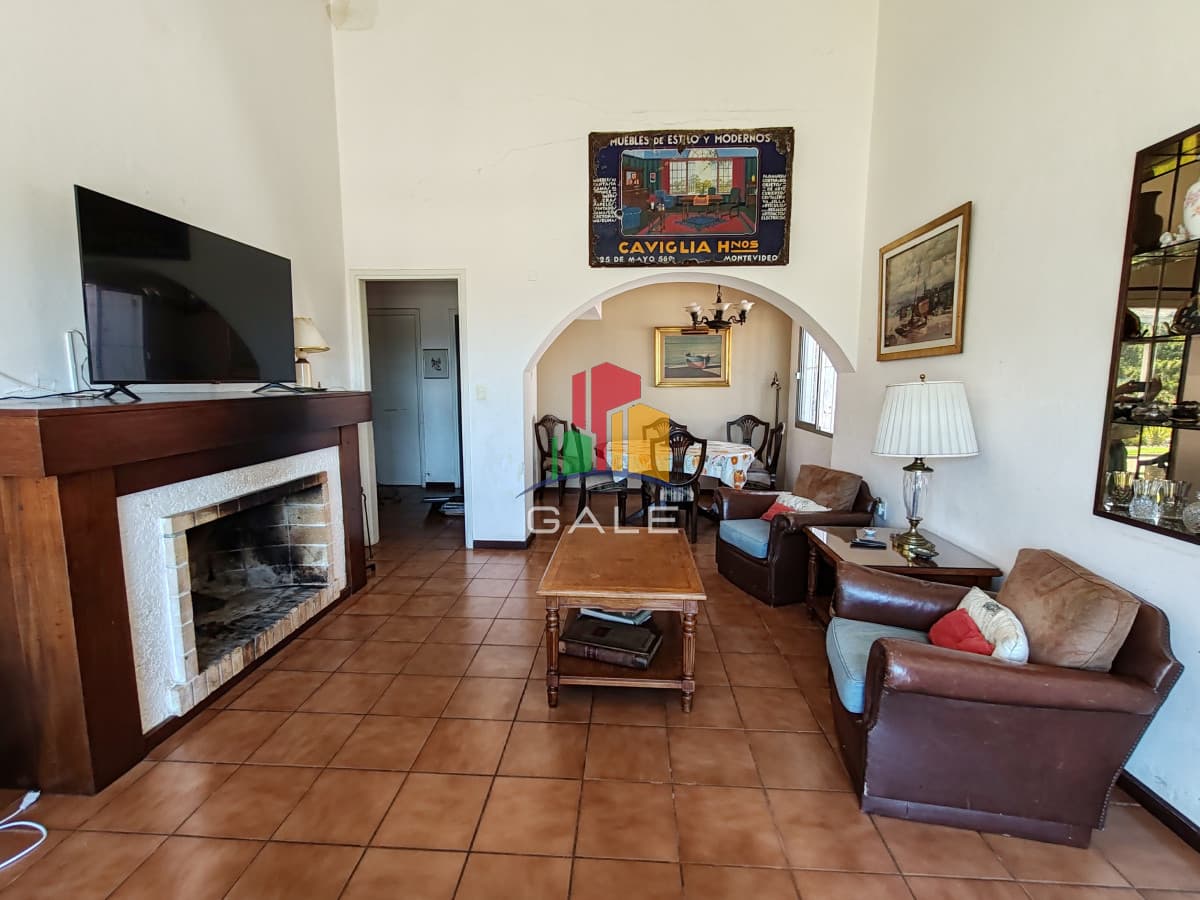 Casa en alquiler primera línea en Playa Mansa  -