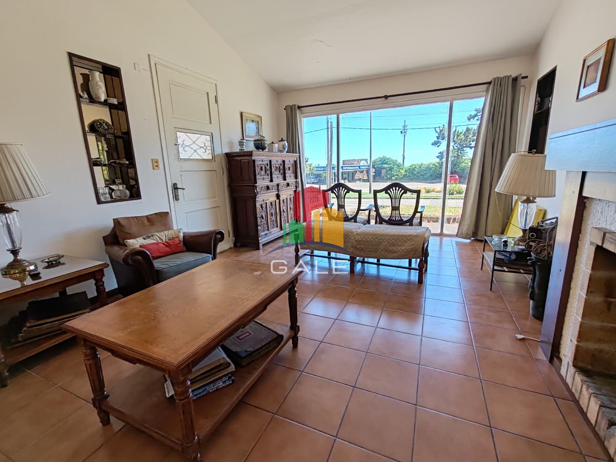 Casa en alquiler primera línea en Playa Mansa  -