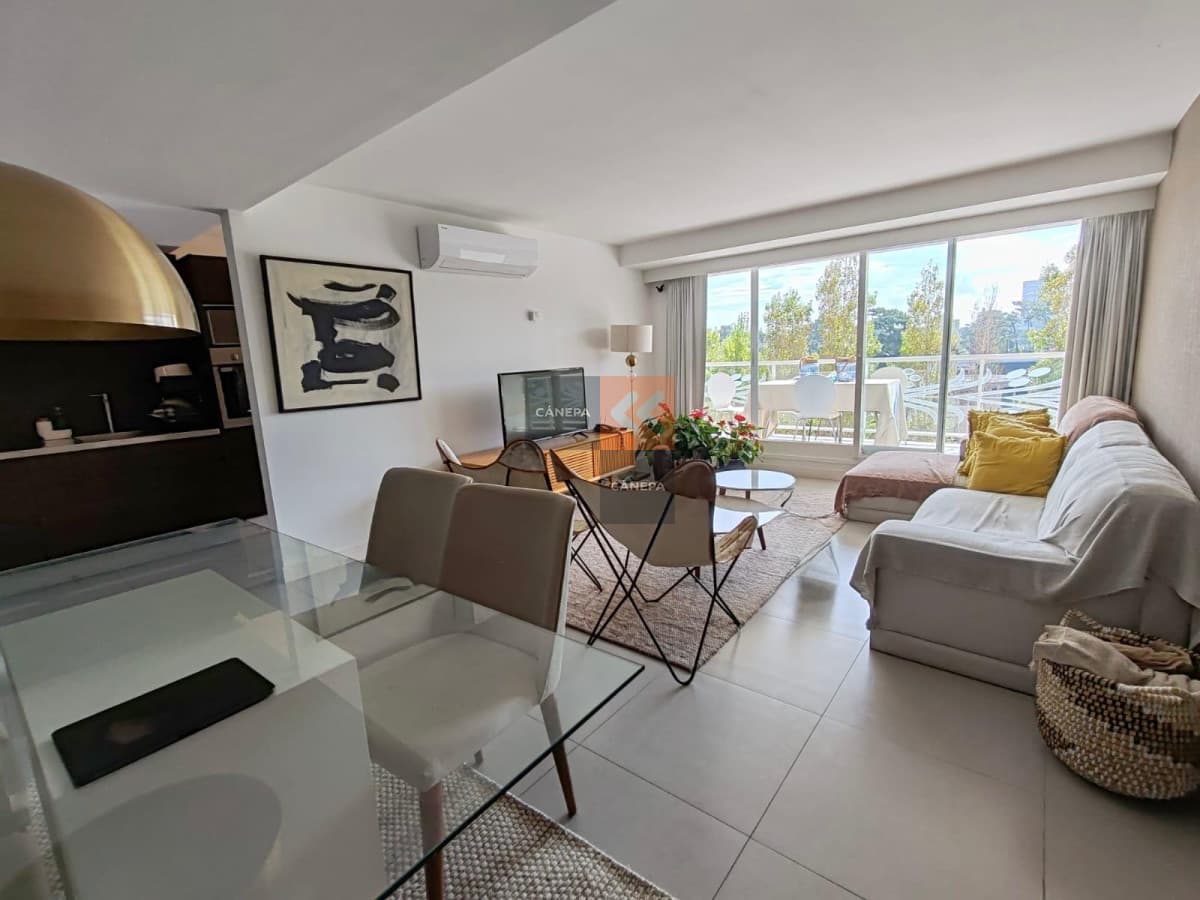 En venta apto 3 dormitorios en torre de categoría