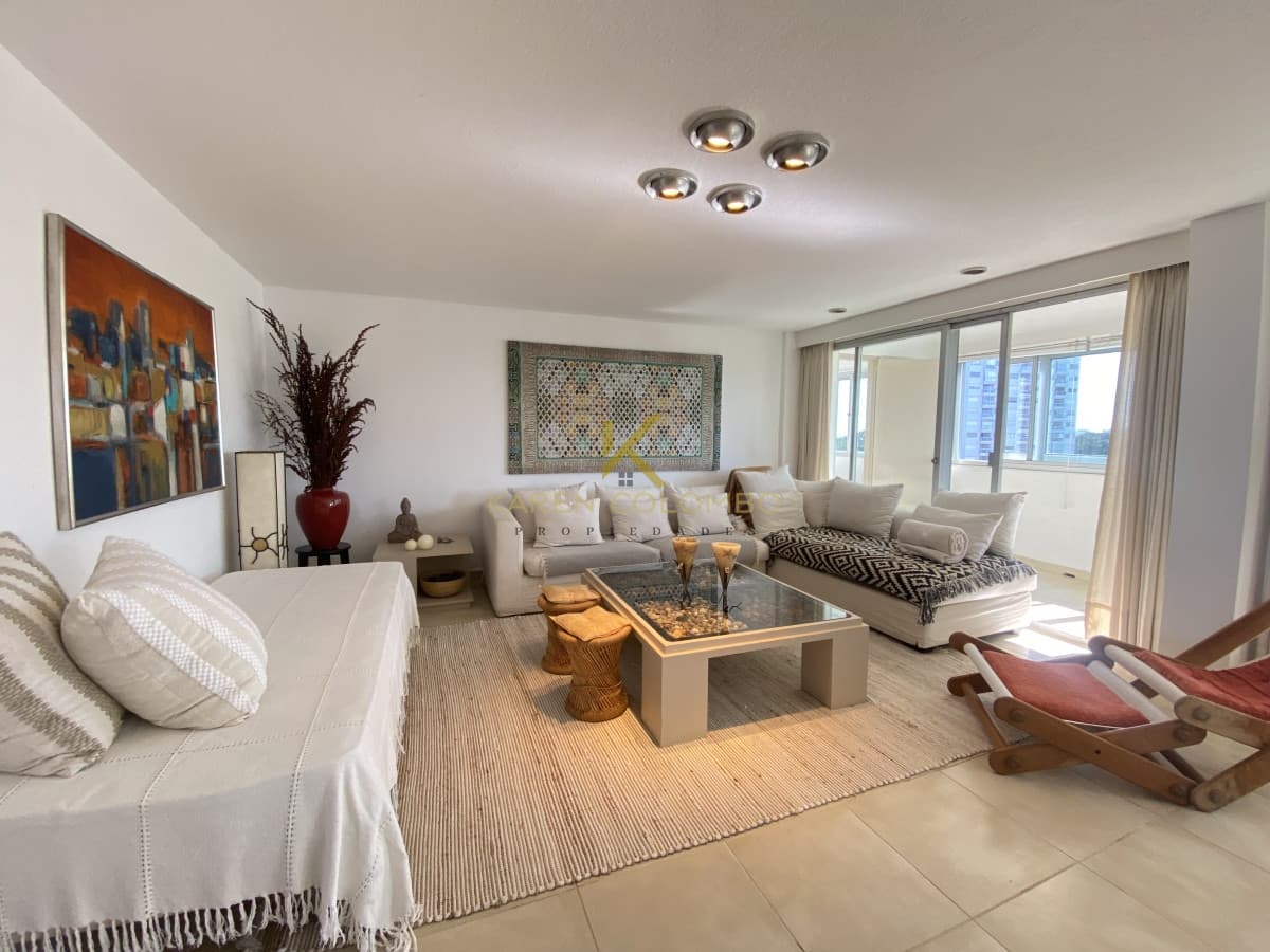 Apartamento en Torre Antares