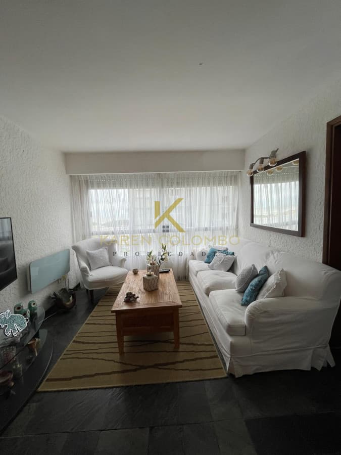 Se vende excelente departamento