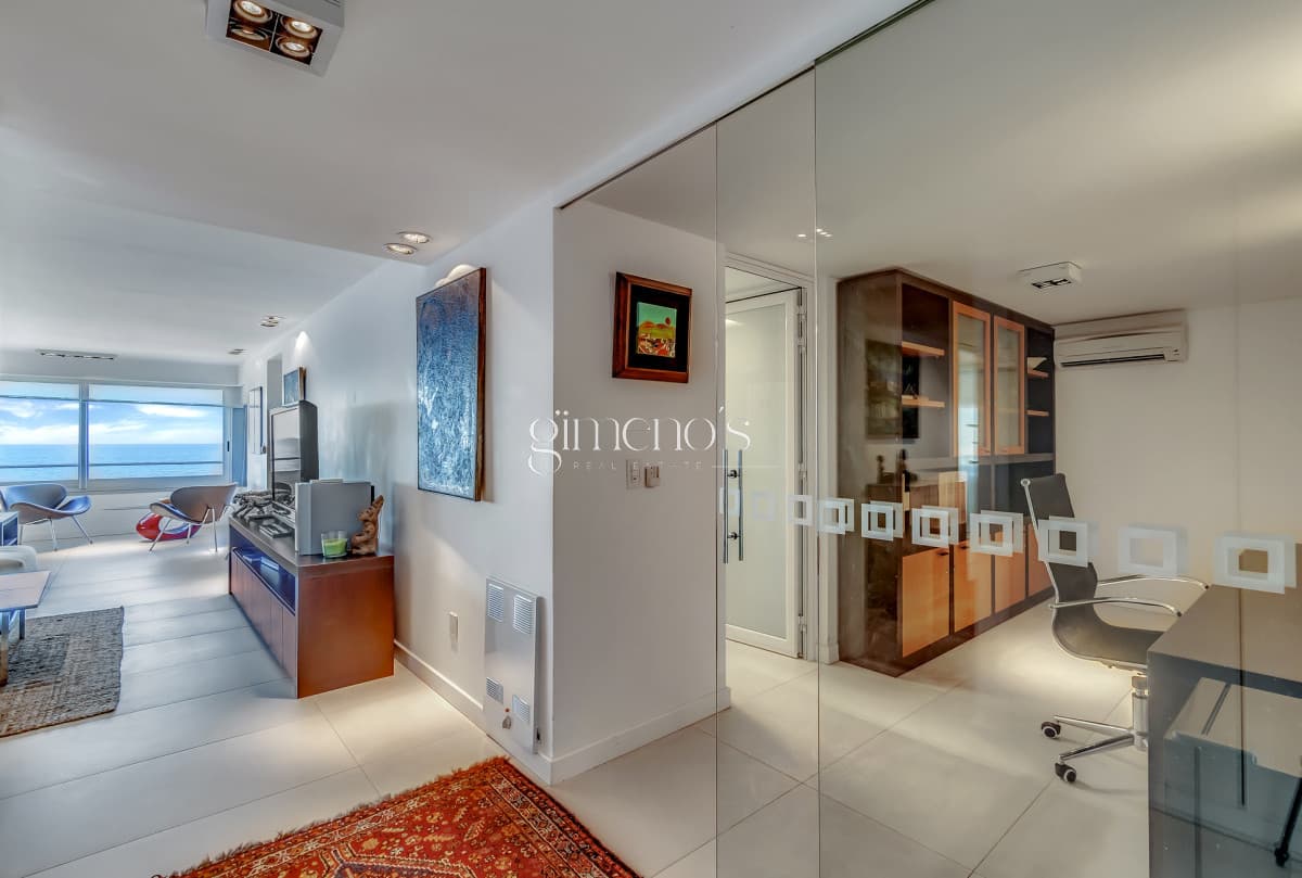Espectacular Apartamento en Primera Línea Brava