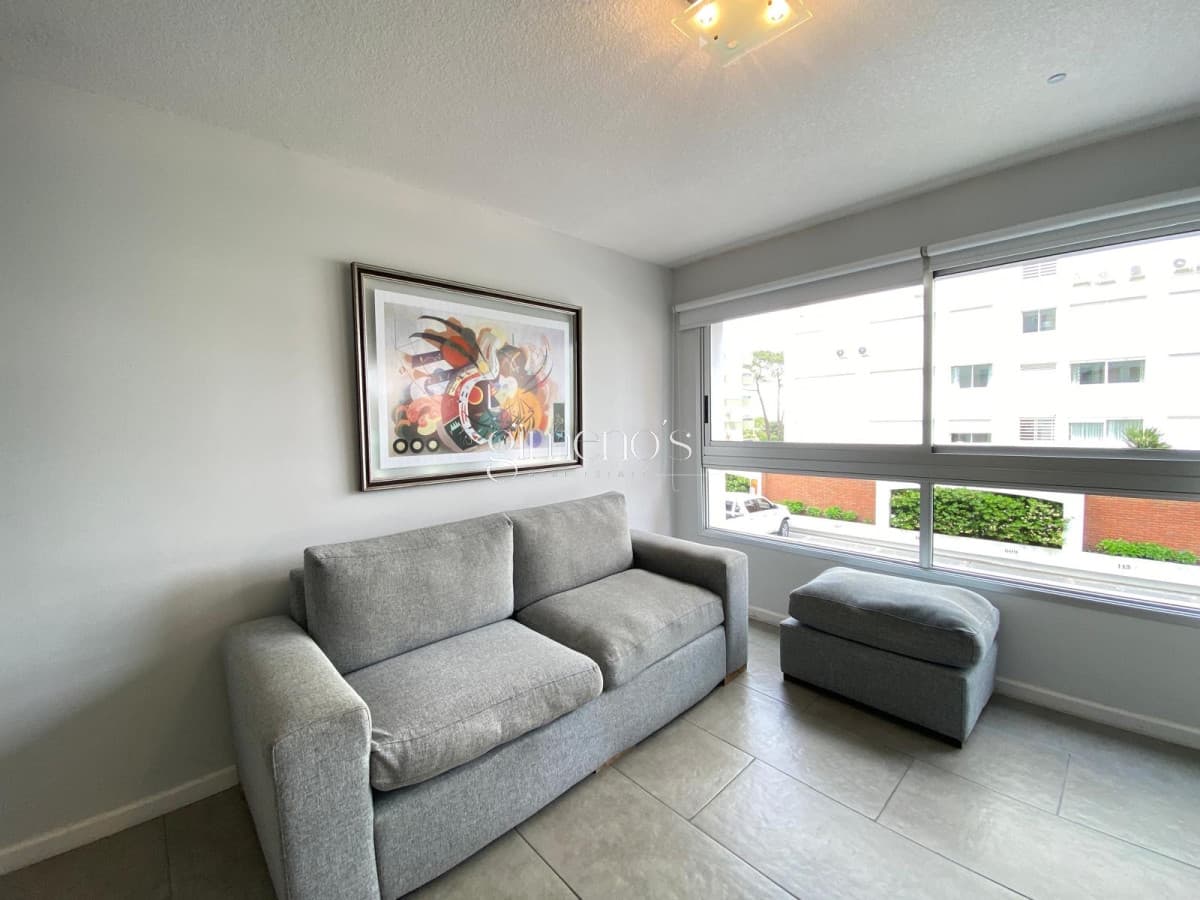 Apartamento 1 Dormitorio y medio en Playa Mansa - Punta del Este