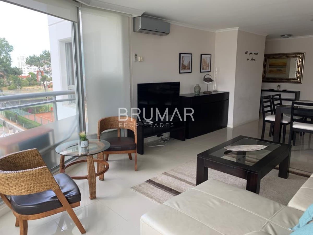 Apartamento Venta 3 dormitorios Roosevelt