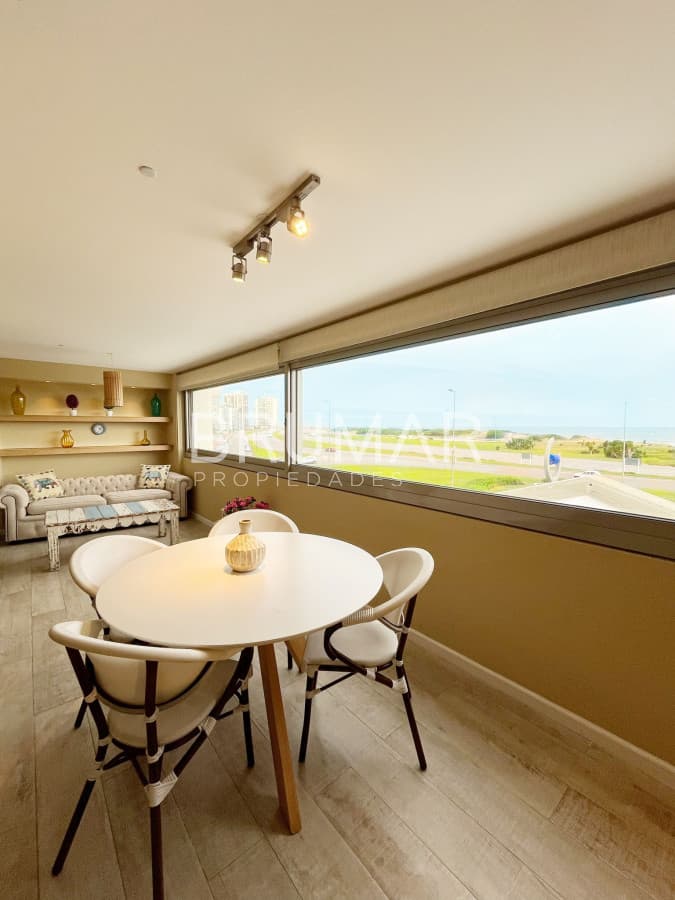 Venta apartamento 3 dormitorios en suite en península full amenities.