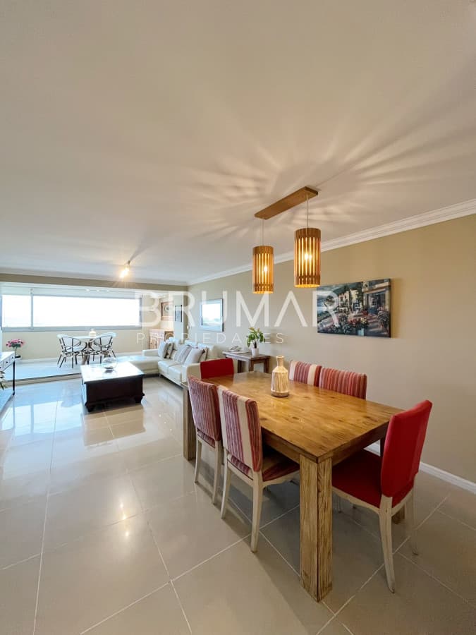 Venta apartamento 3 dormitorios en suite en península full amenities.
