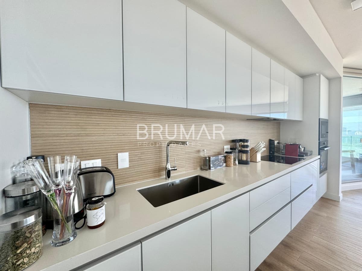 Apartamento en Venta de Dos Dormitorios playa brava