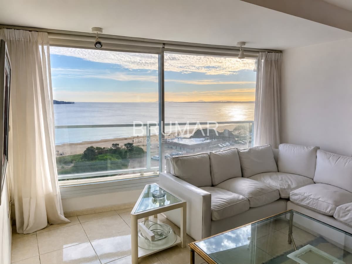 Apartamento frente al mar en Beverly Tower