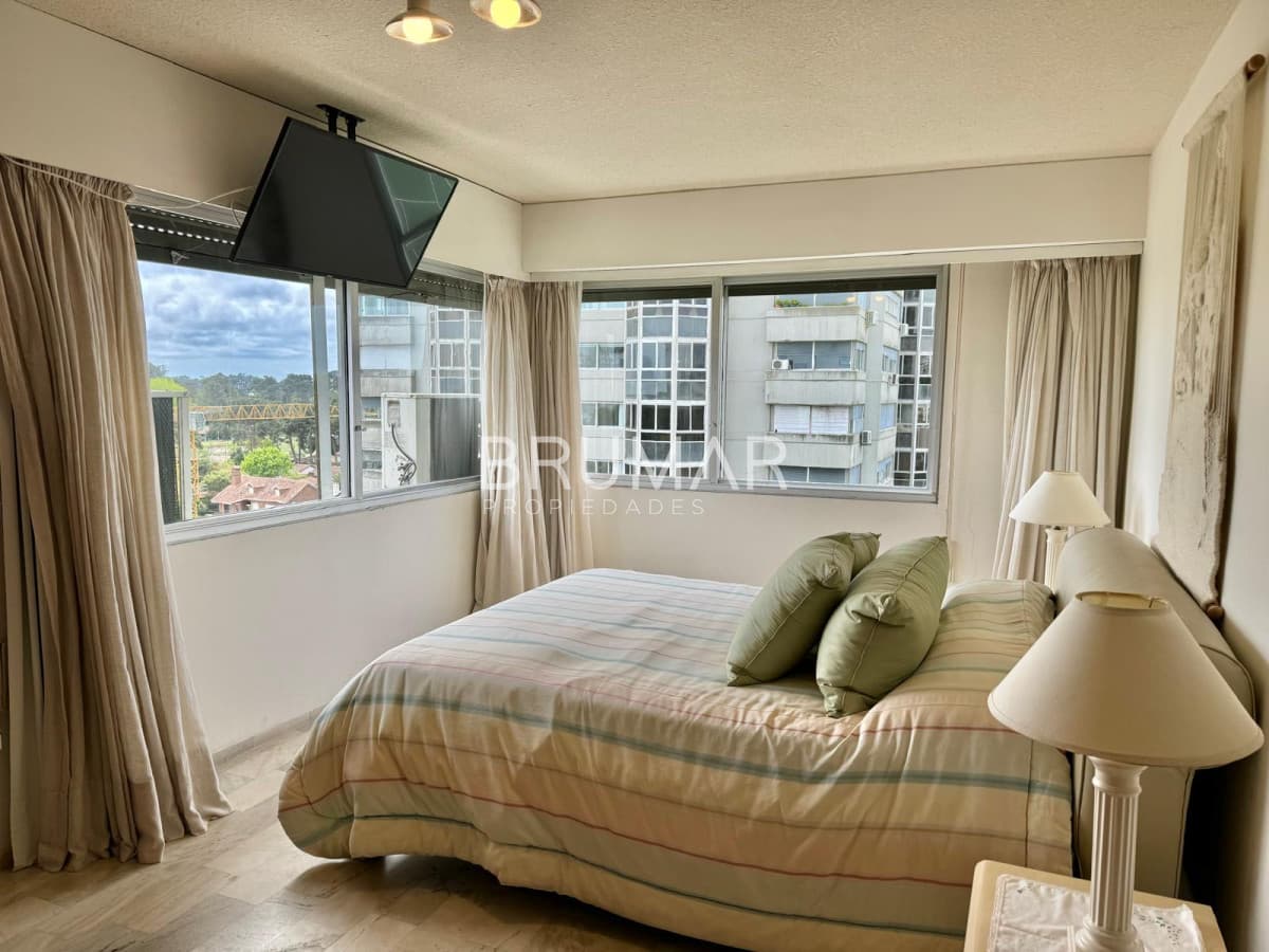 Venta apartamento 3 dormitorios zona comercial con excelentes amenities