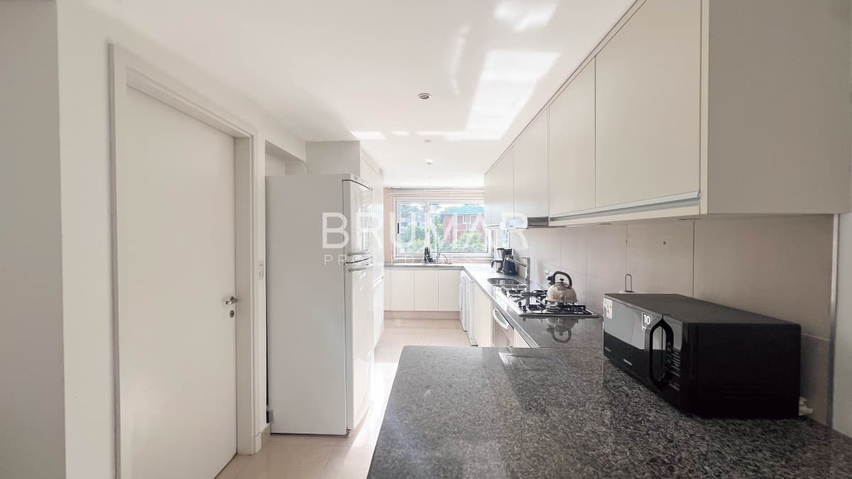 Venta apartamento 3 dormitorios en Brava