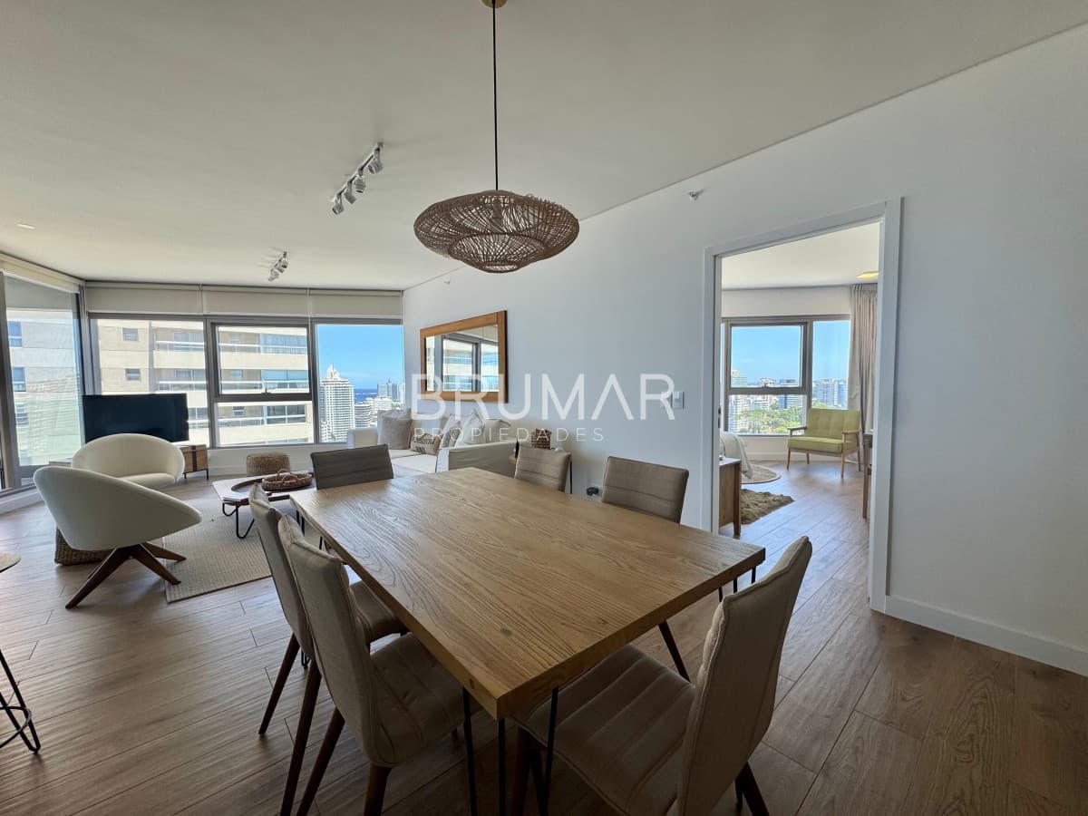 Apartamento en Venta de Dos Dormitorios playa brava
