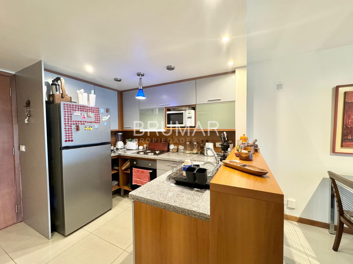 Departamento en Venta dos dormitorios Playa Brava