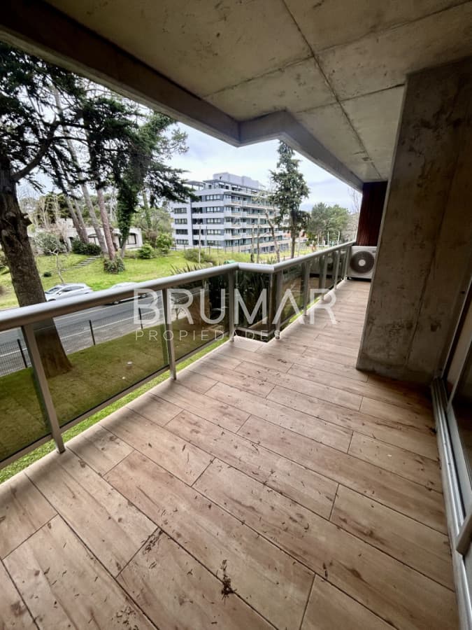 Apartamento en Venta de Dos Dormitorios Playa Mansa