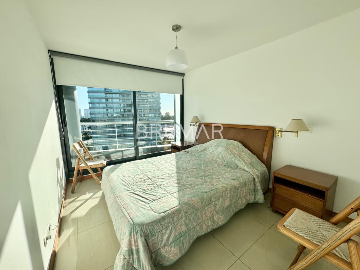 Apartamento en Venta de Dos Dormitorios Playa Brava