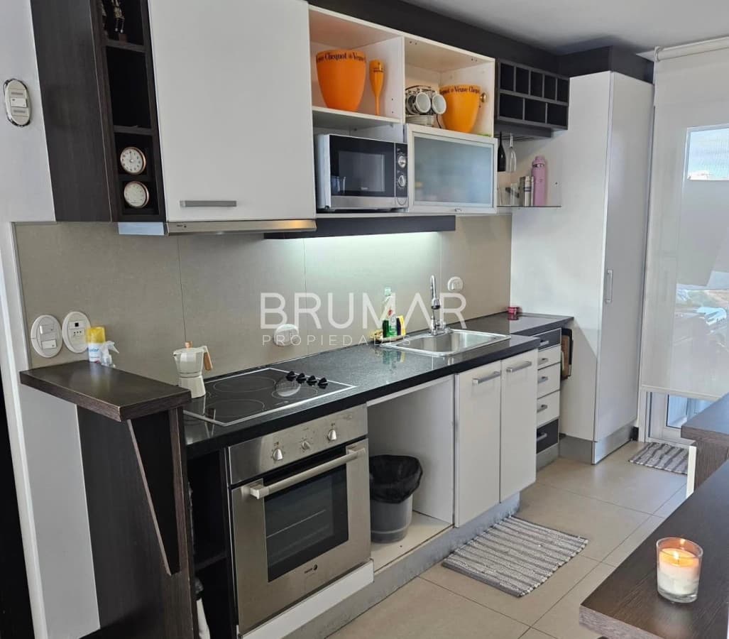 Venta apartamento 2 dormitorios vista al mar