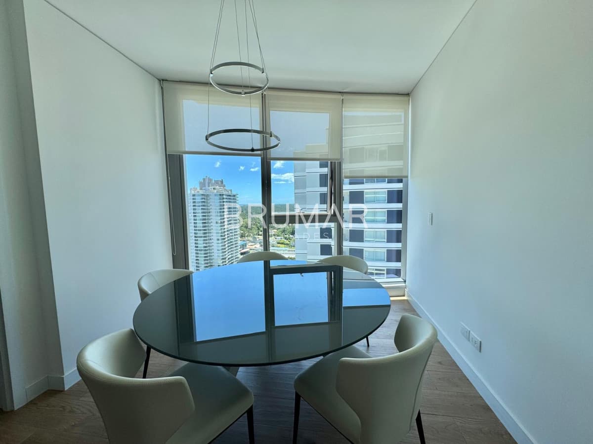Apartamento venta y alquiler en playa Brava  -