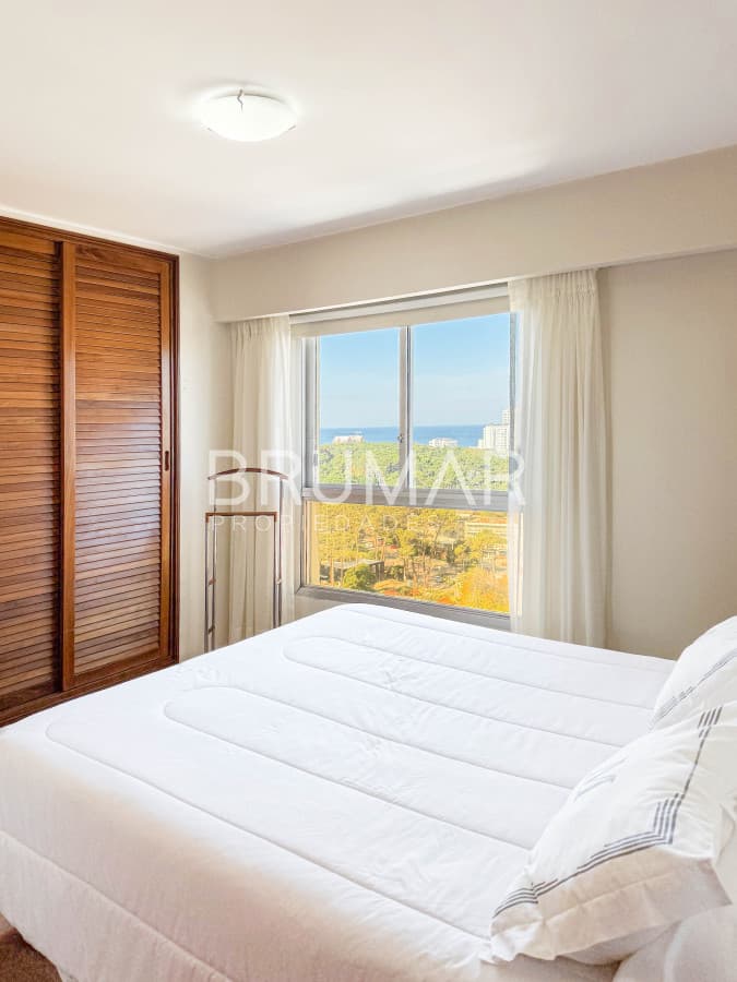 Venta apartamento 3 dormitorios frente al shopping