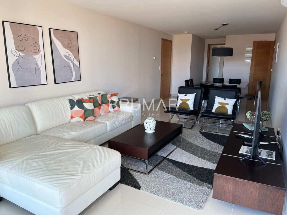 AlQUILER APTO 1 CUADRA DEL MAR  -
