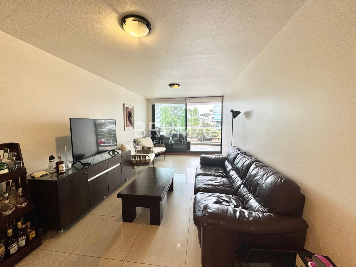 Departamento en Venta dos dormitorios Playa Brava