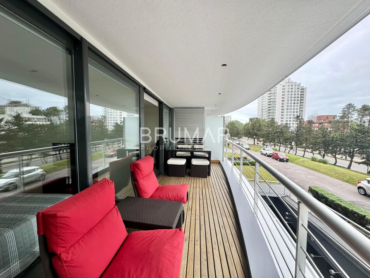 Departamento en Venta dos dormitorios Playa Brava