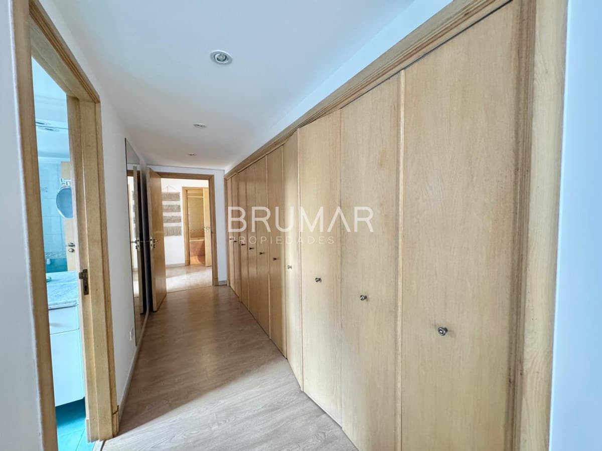 Alquiler de Temporada 3 Dormitorios Playa Brava  -