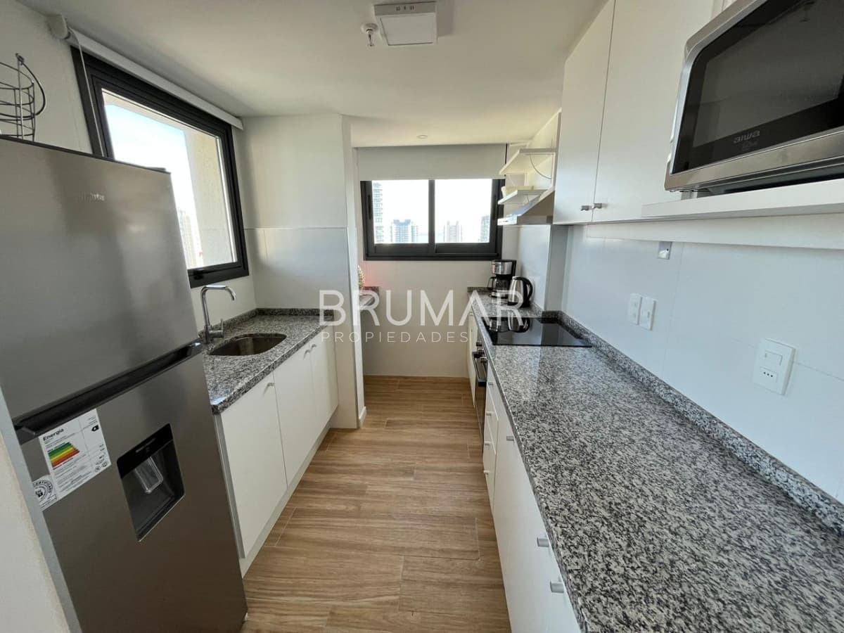 Venta apartamento 2 dormitorios con vista al mar