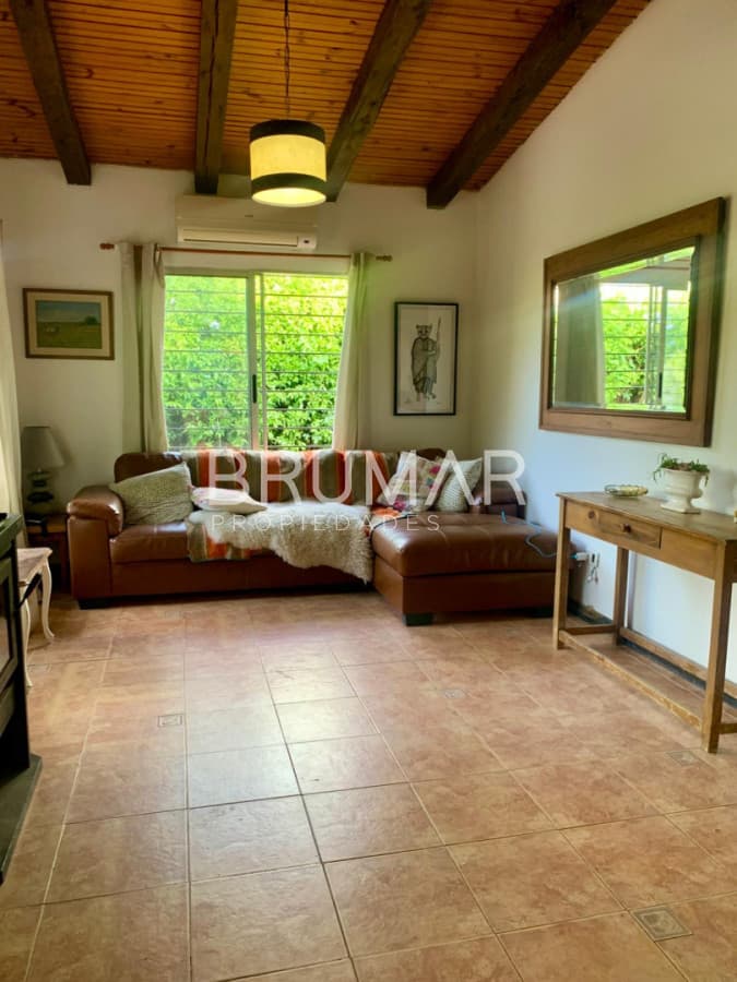 Casa 3 dormitorios Manantiales   -