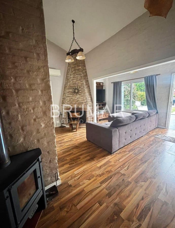 Venta casa 3 dormitorios excelente zona