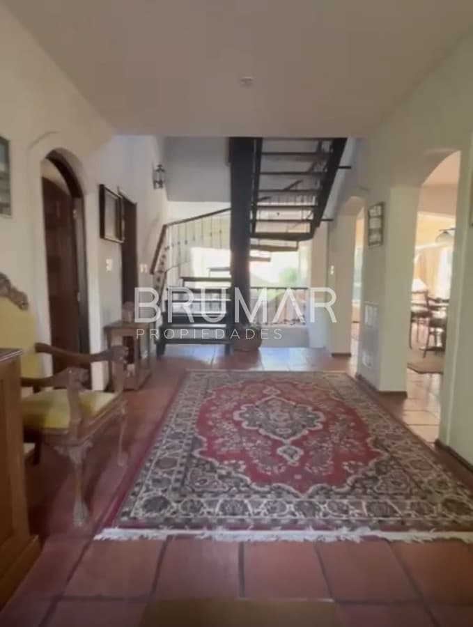Casa en venta con potencial a zona comercial