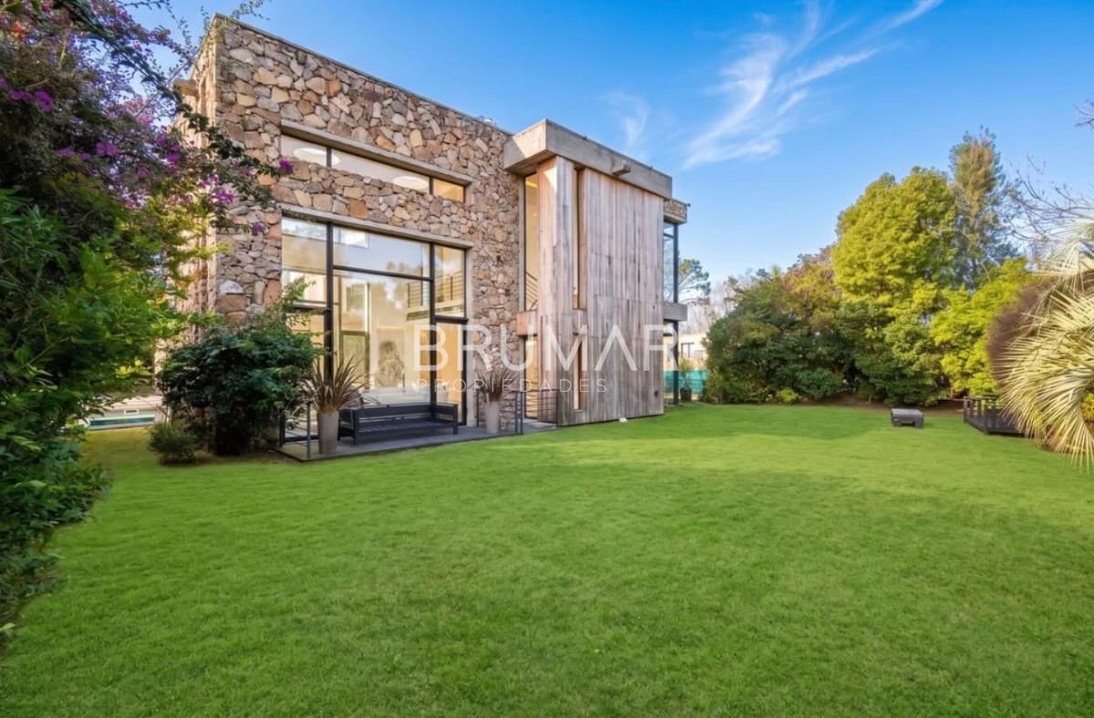Casa en barrio privado Punta del Este