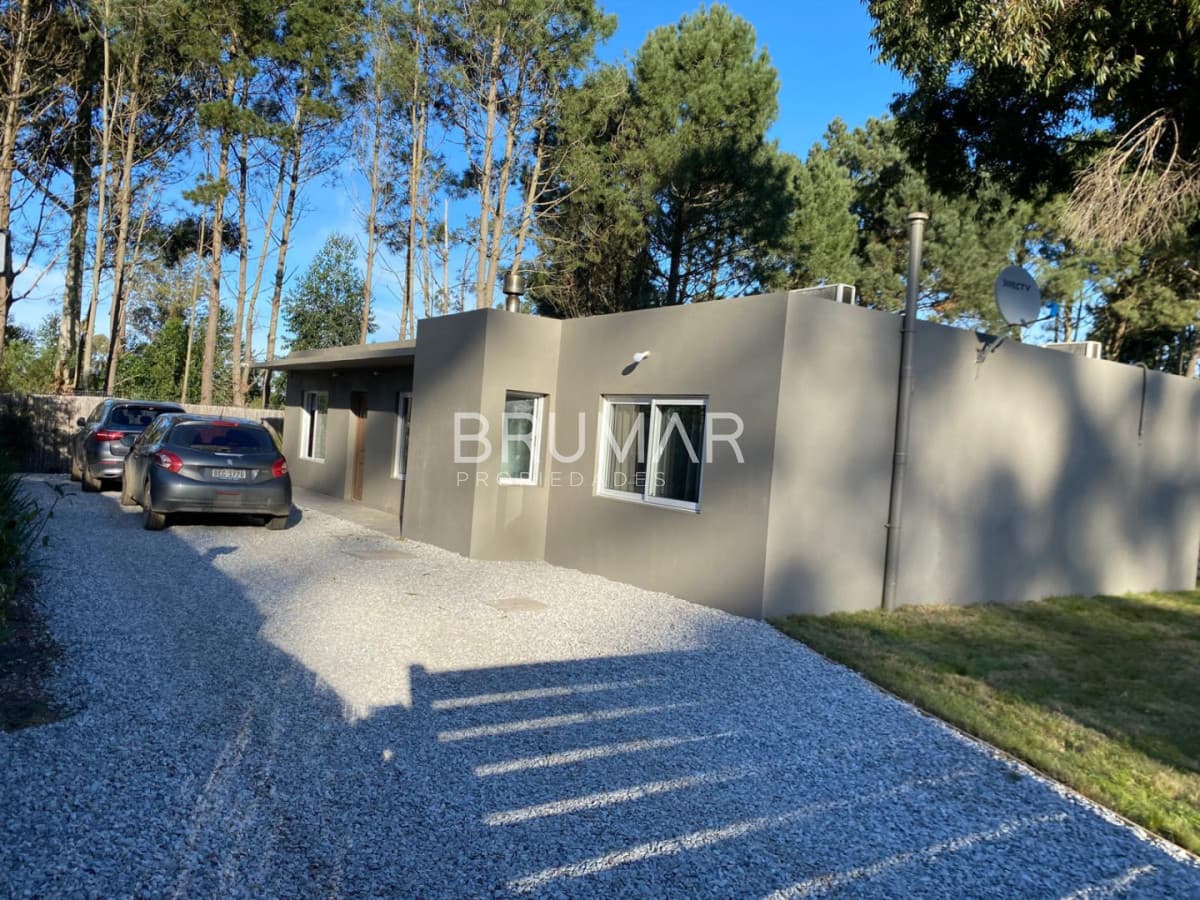 Venta casa Burnett 3 dormitorios