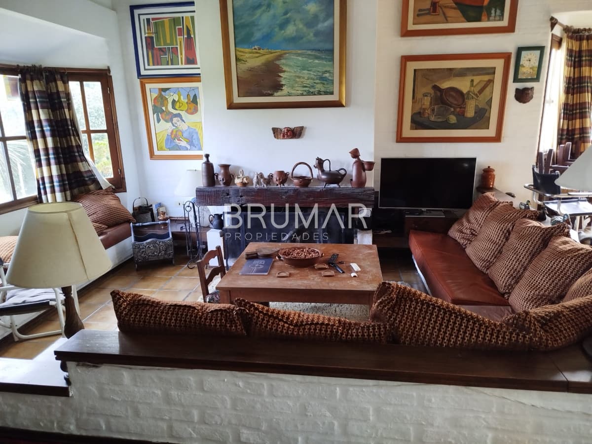 Venta casa mansa 5 dormitorios