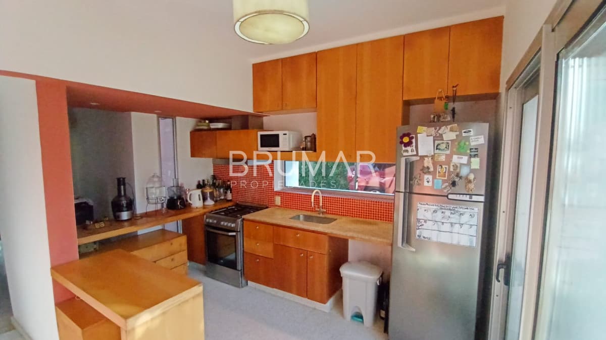 Venta casa en Pinares a pasos del mar