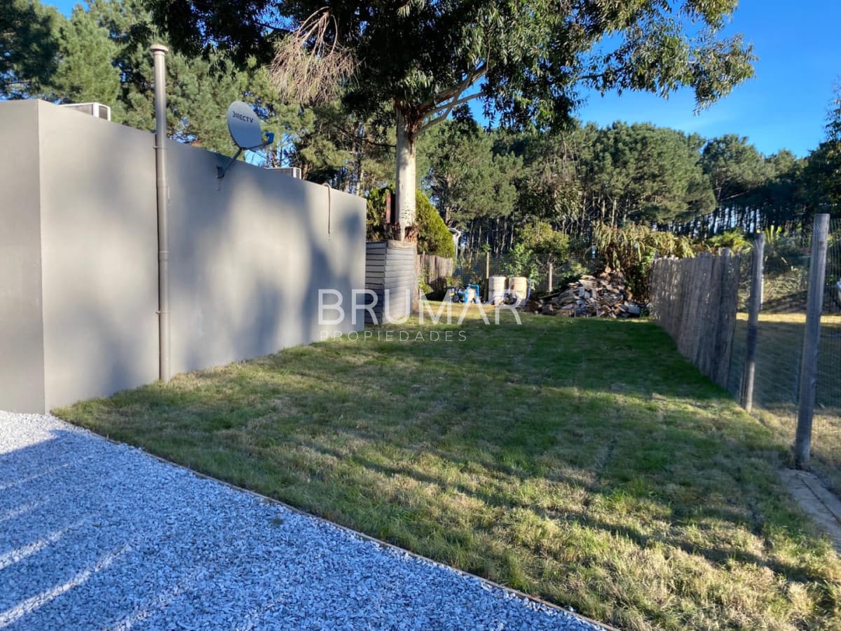 Venta casa Burnett 3 dormitorios