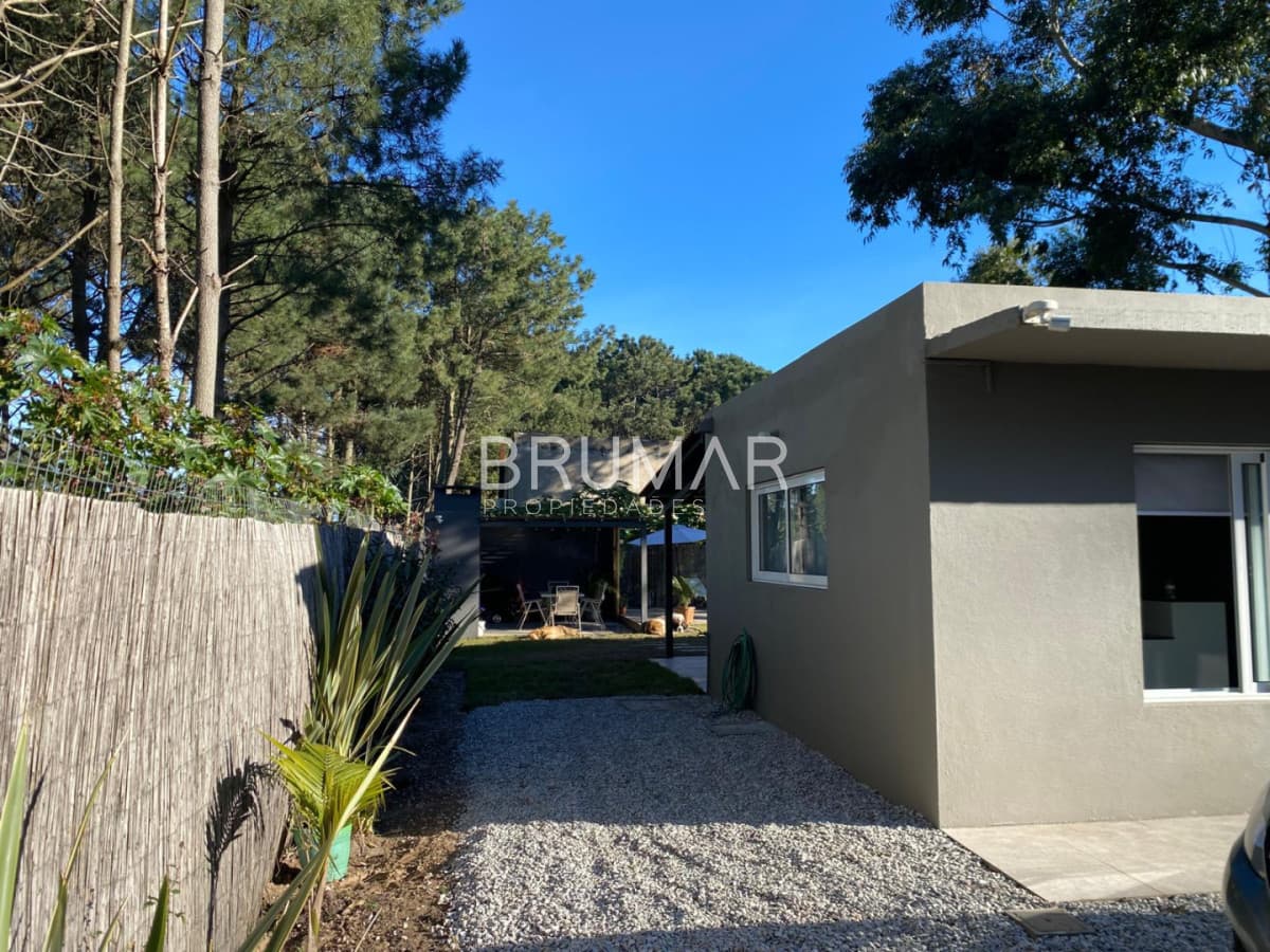 Venta casa Burnett 3 dormitorios