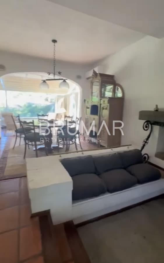 Casa en venta con potencial a zona comercial