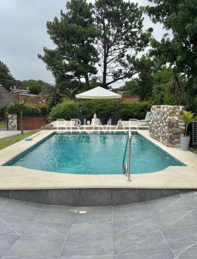 Venta casa 3 dormitorios excelente zona