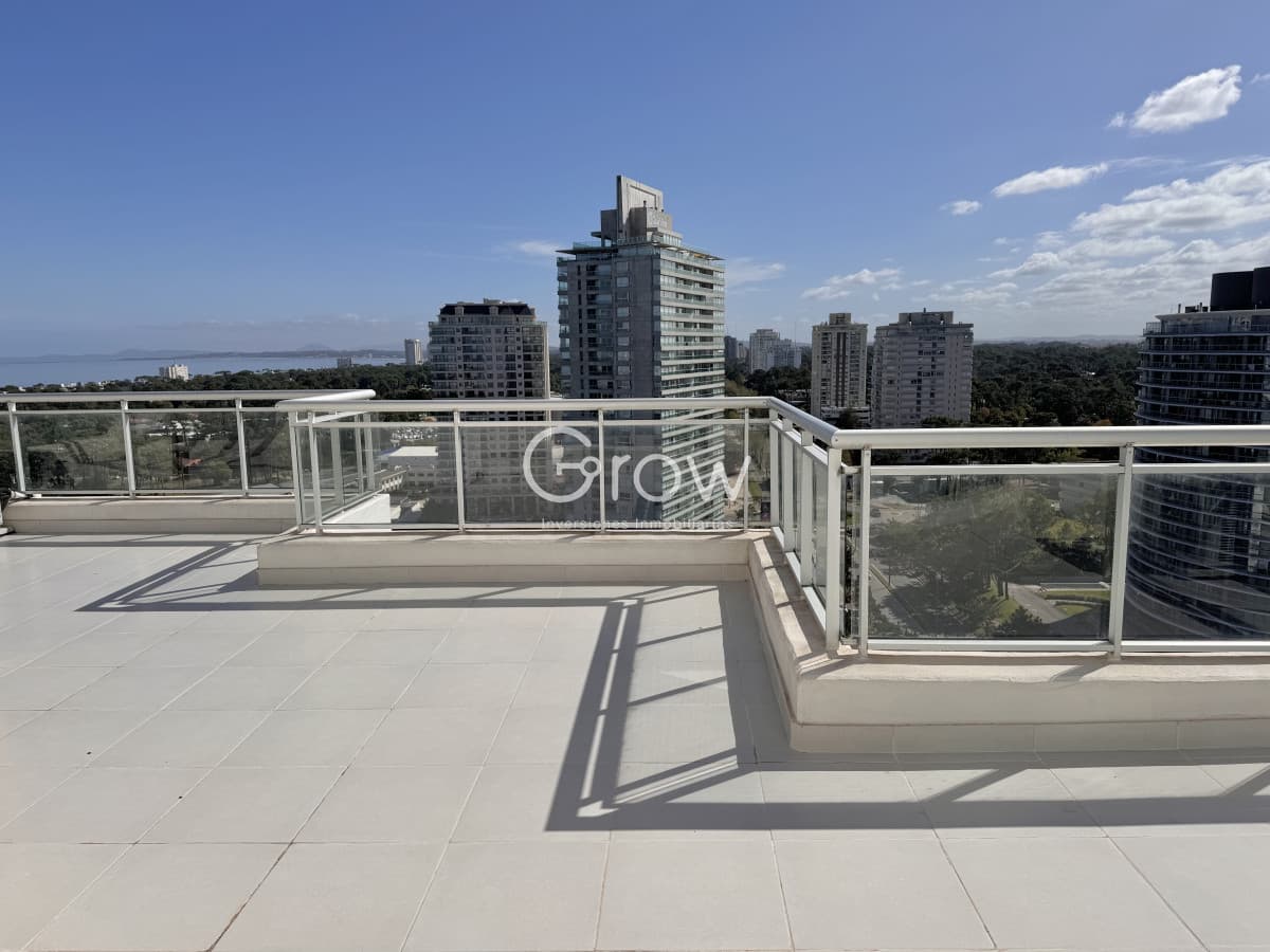 Apartamento penthouse en venta Punta del Este, Ocean Drive Aidy grill