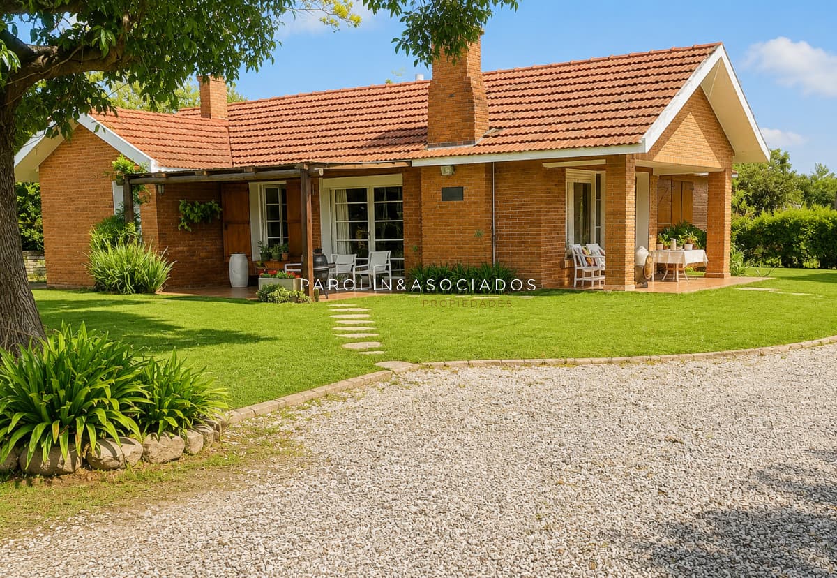 Casa en Venta de 4 Dormitorios en Playa Mansa, Punta del Este