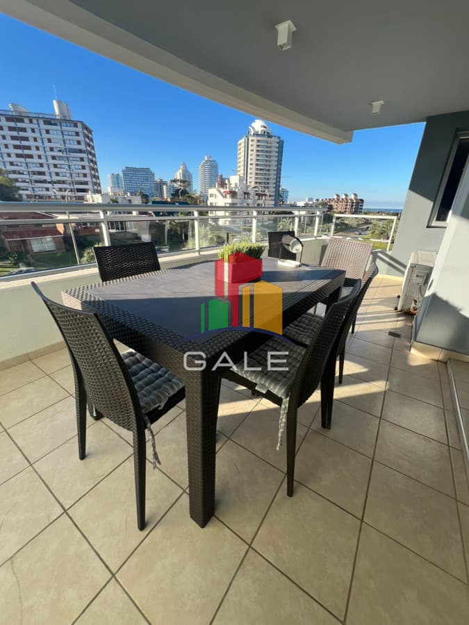 Gale Propiedades & Escribanía Apartamento ID.4179 - Apartamento Moderno En La Mejor Ubicación de Pde