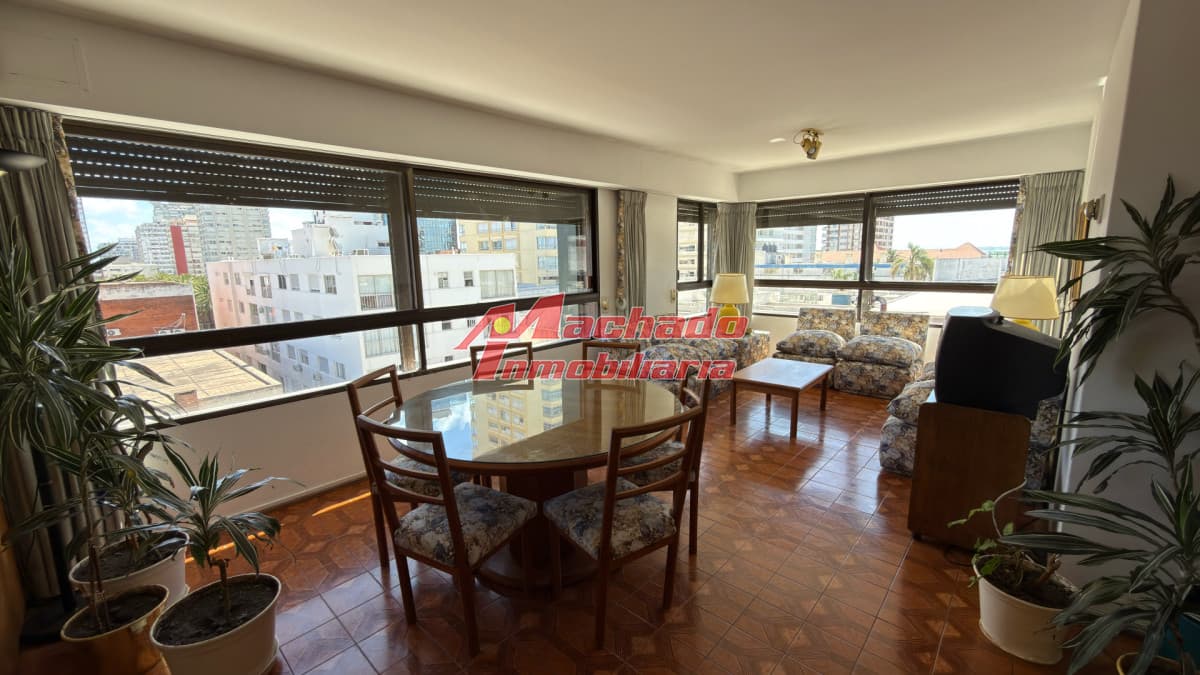 Venta Apartamento 2 Dormitorios y Dependencia Península Punta del Este