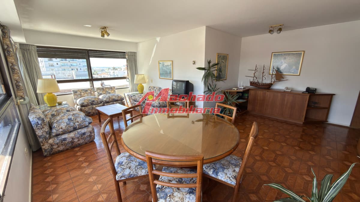 Venta Apartamento 2 Dormitorios y Dependencia Península Punta del Este