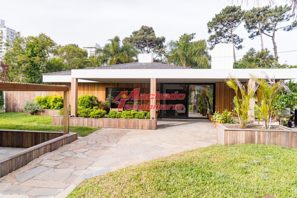 Venta Casa 4 dormitorios mas dependencia Punta del Este