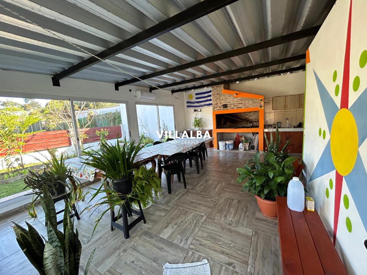 Excelente Casa 3 dormitorios Pinares