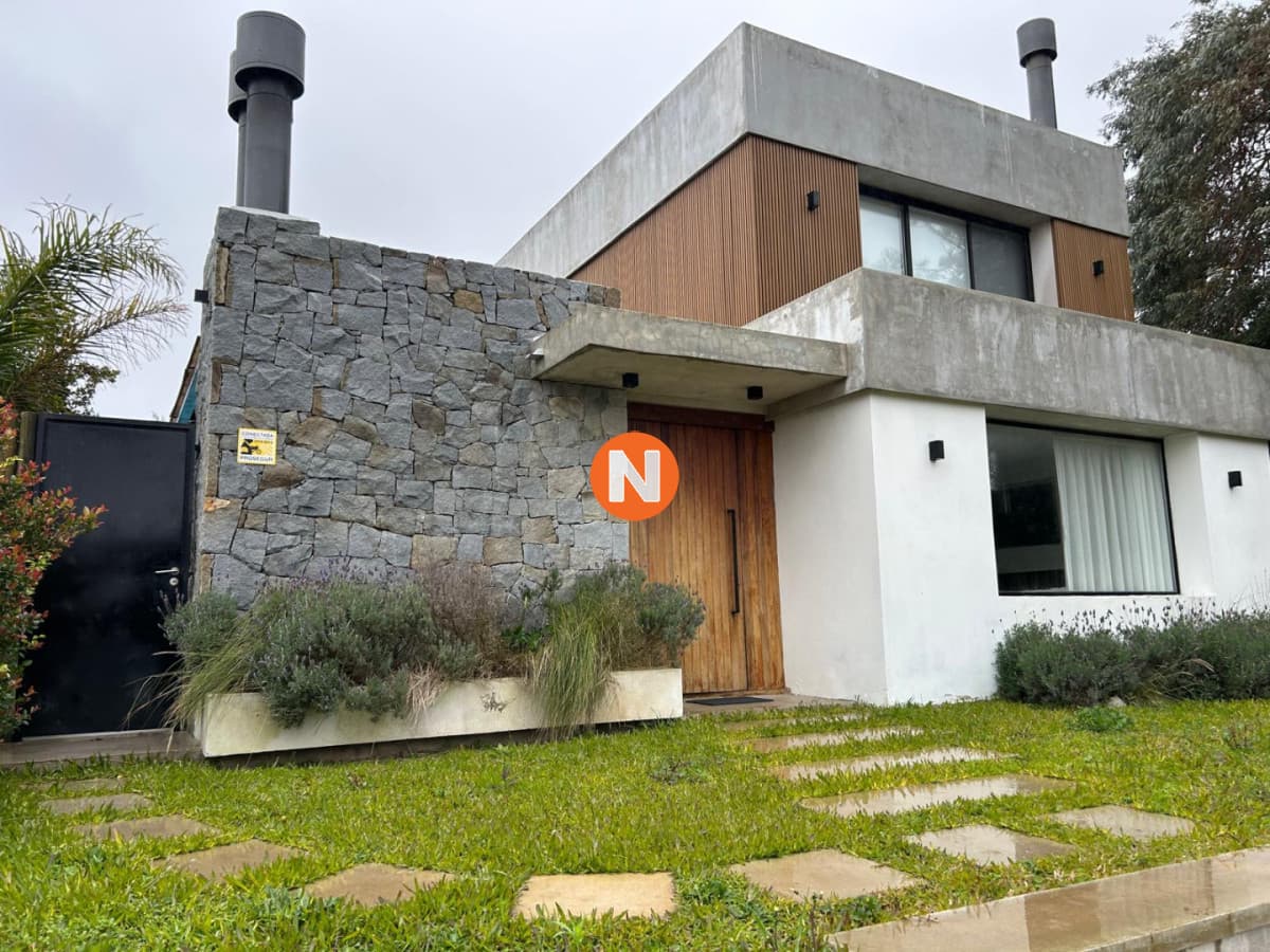 Venta de Casa en Manantiales