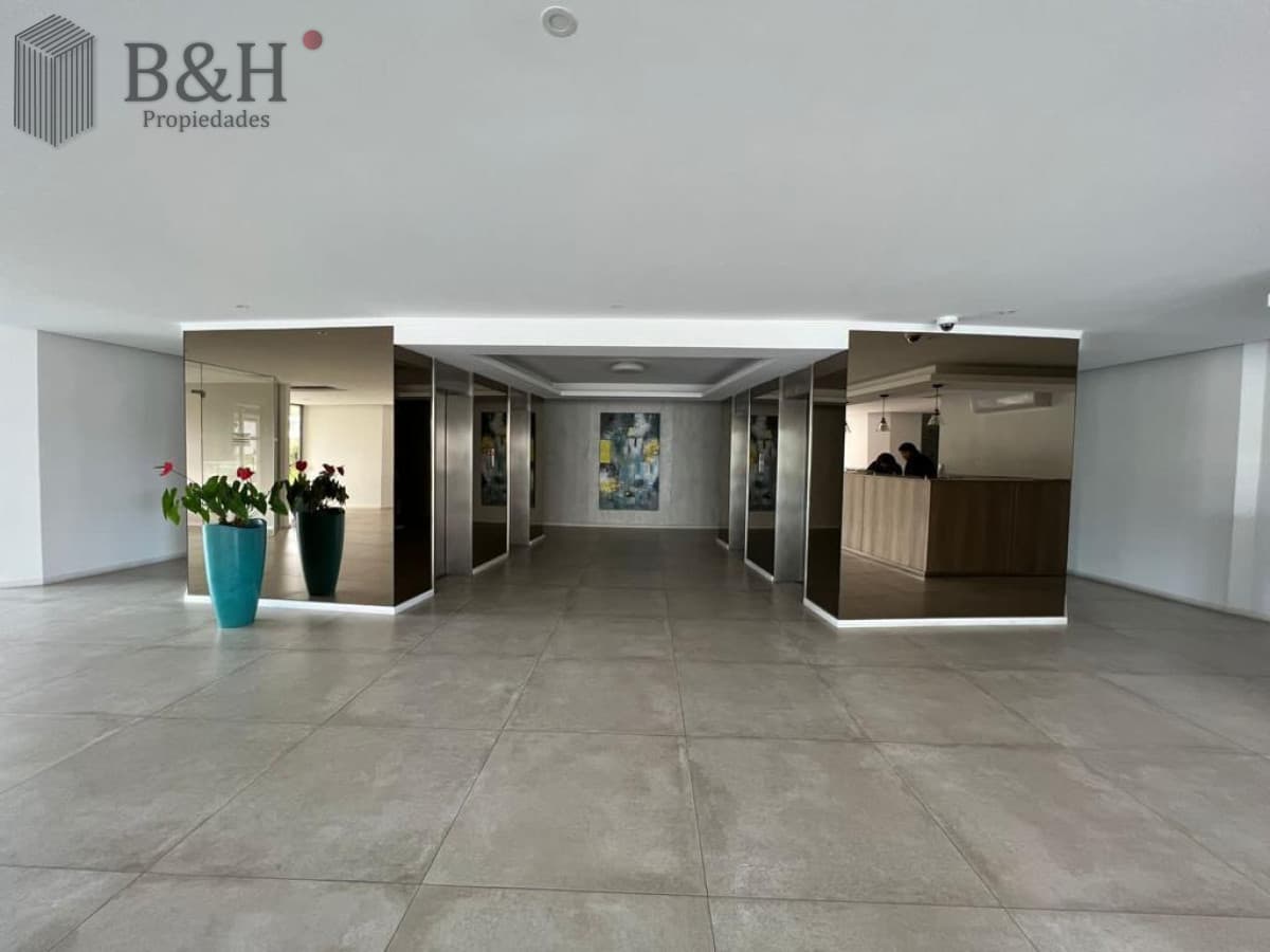 Apartamento 2 1/2 dorm - P 4 playa brava - Punta del Este