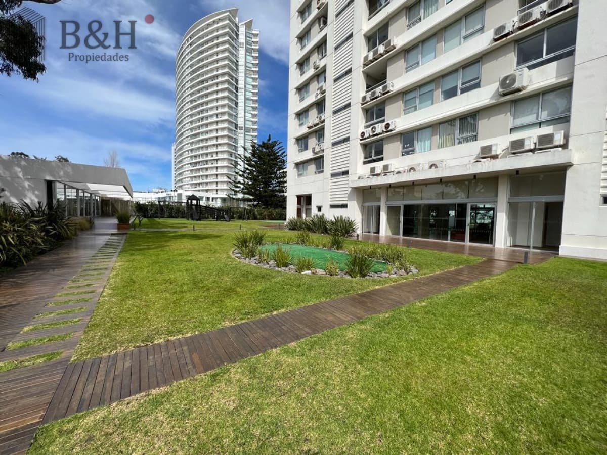 Departamento 2 dormitorios - Punta del Este - Playa Mansa